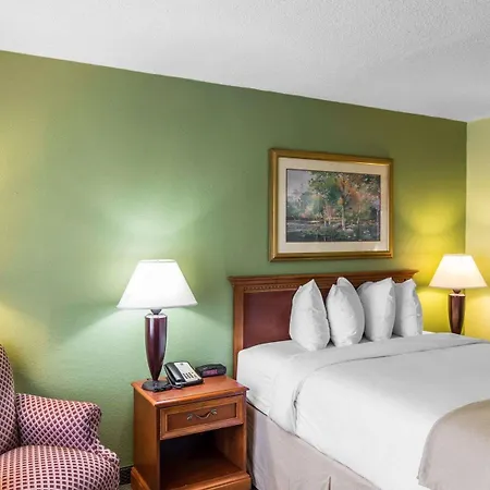 Quality Inn & Suites Waycross-2