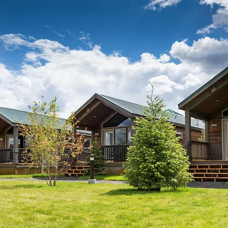 Explorer Cabins At Yellowstone-2
