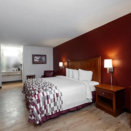 Red Roof Inn Dothan-2