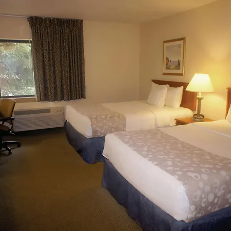 La Quinta Inn By Wyndham Indianapolis Airport Executive Dr-2