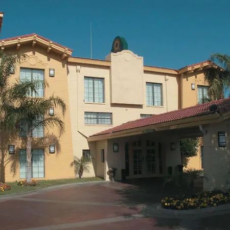 La Quinta Inn By Wyndham Bakersfield South-2