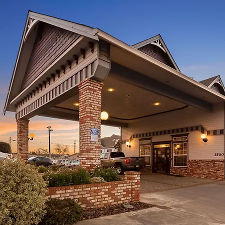 Best Western Plus Bayshore Inn-3
