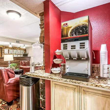 Econo Lodge Mayo Clinic Area-3