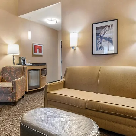 Wyndham Noblesville-3