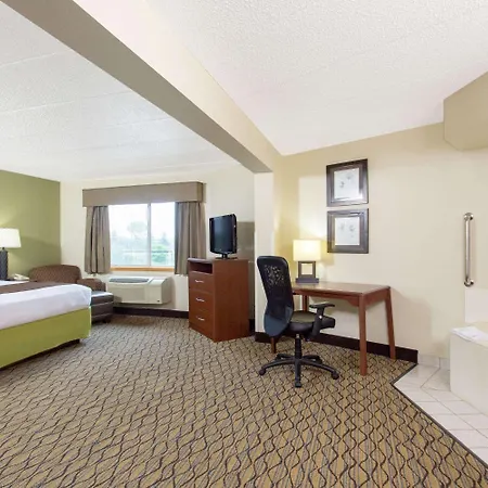 Americinn By Wyndham Sheboygan-2