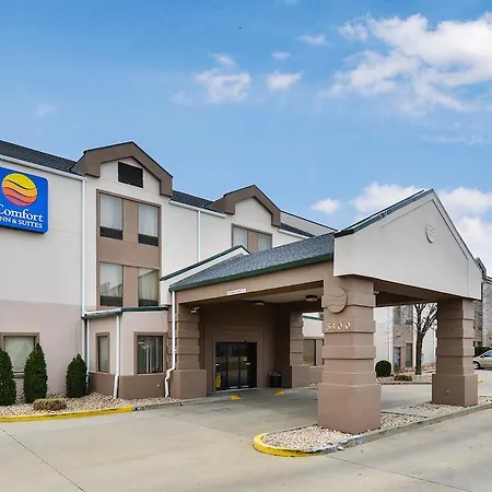 Comfort Inn & Suites-2