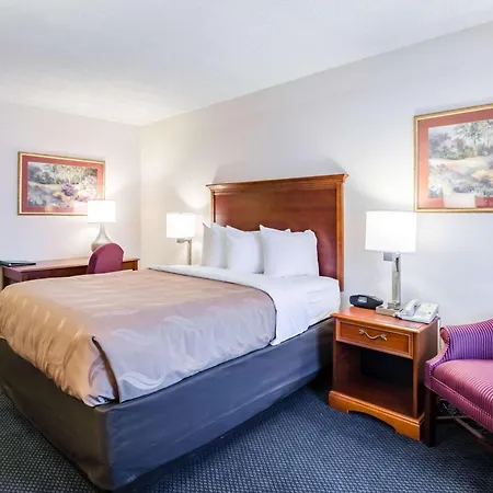 Quality Inn Lynchburg Near University-2