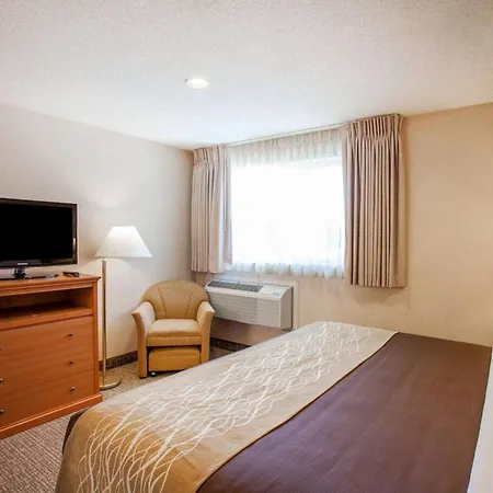 Quality Inn Kirkland-2