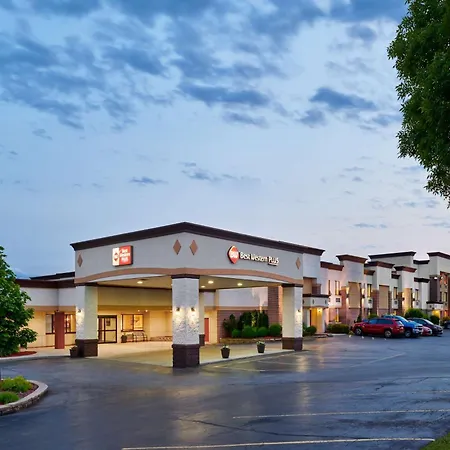 Best Western Plus Milwaukee Airport Hotel & Conference Center-2