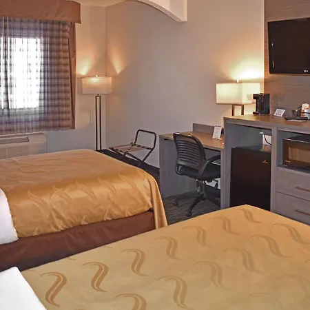 Quality Inn & Suites Kearneysville - Martinsburg-3