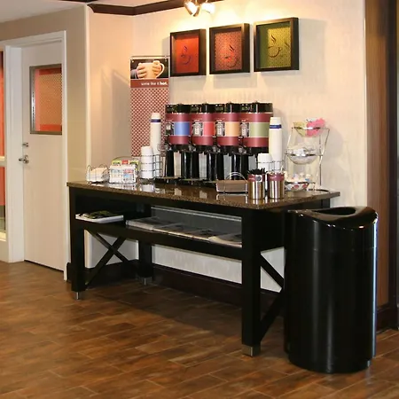 Hampton Inn New Albany-3