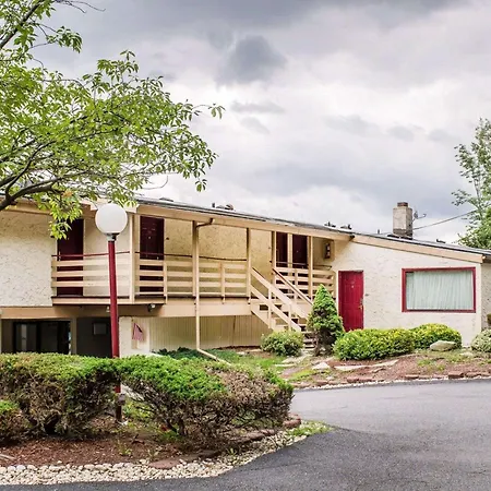 Econo Lodge Clarks Summit - Scranton-3