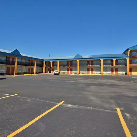 Econo Lodge Donalsonville-3
