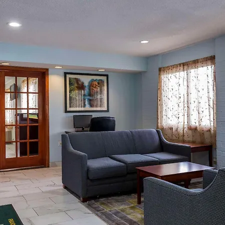 Quality Inn Sycamore - Dekalb-2