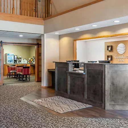 Comfort Inn Dyersville Near The Field Of Dreams-2