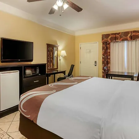 Quality Inn & Suites At The Outlets Mercedes-Weslaco-3