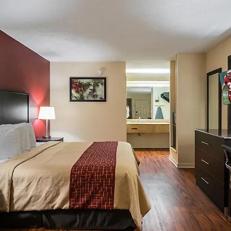 Red Roof Inn & Suites Scottsboro-3