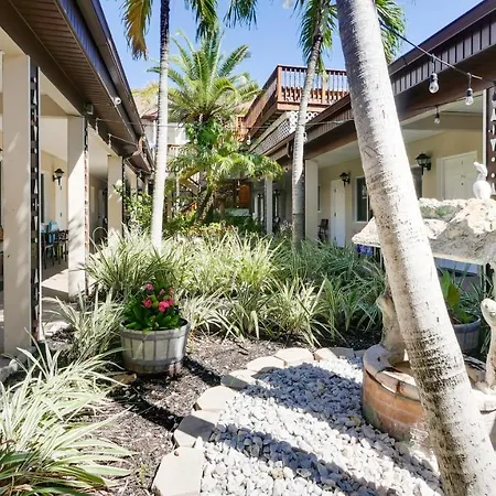 Palm Crest Resort Motel-3