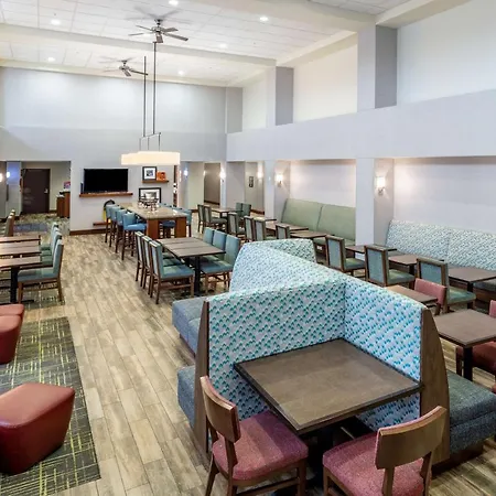 Hampton Inn & Suites Minneapolis St. Paul Airport - Mall Of America-2