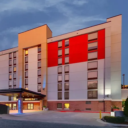 Holiday Inn Express & Suites Atlanta Perimeter Mall Hotel By Ihg-3