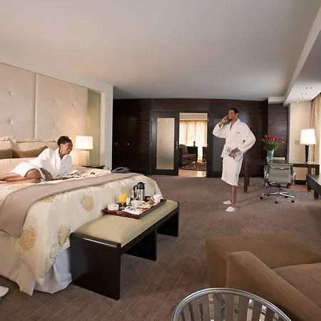 Le Merigot At Tropicana-2