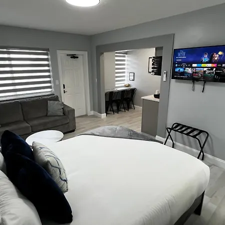 Oceano Suites Daytona Beach-3