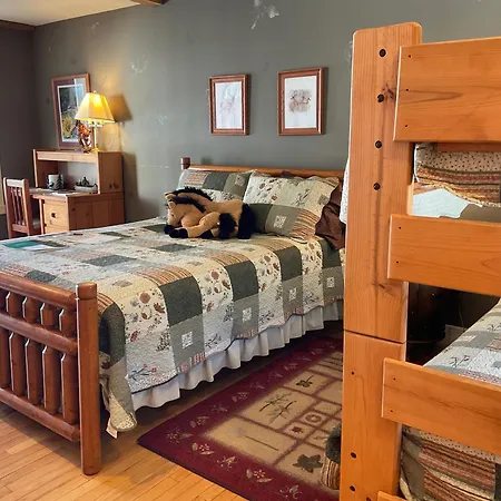 Mountain Quest Inn-3