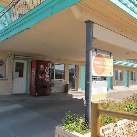 Economy Inn Ontario-3