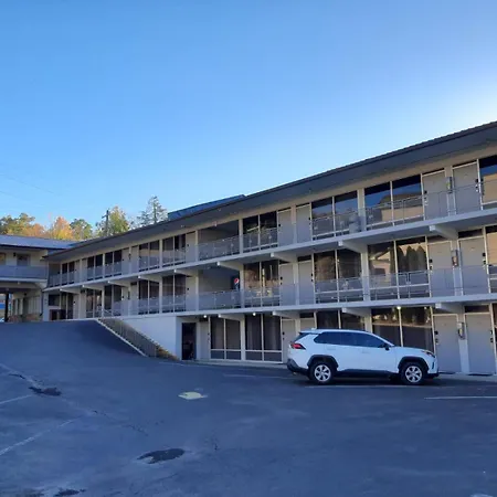 Timber Ridge Lodge Gatlinburg-3