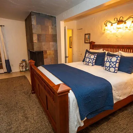 Old Ranch Inn - Adults Only 21 & Up-2