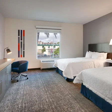 Hampton Inn & Suites Anaheim Resort Convention Center-3