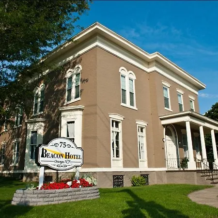 Beacon Hotel Oswego-2