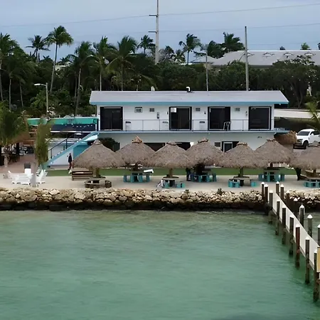 Edgewater Lodge-3