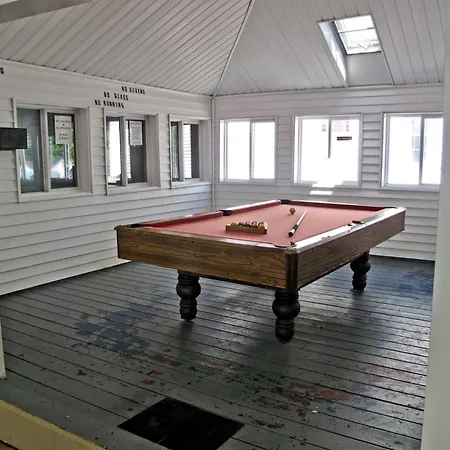 Exit 5 Resort & Condominium-2