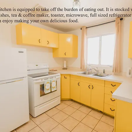 Home Style Apartments - 1 & 3 Bedroom Suites With Full Kitchen-3