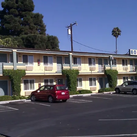 Victoria Motel-3