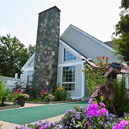 The Lodge At Jackson Village-2