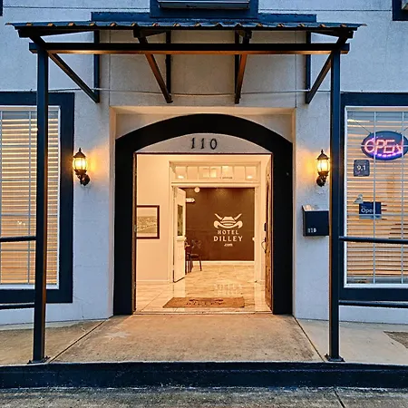 Hotel Dilley Grand-2