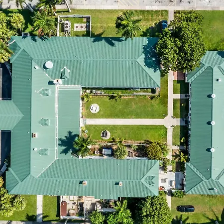 Americas Best Value Inn Historic Clewiston Inn-3