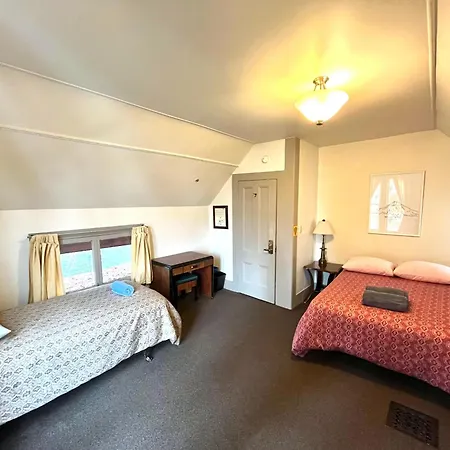 Northwest Portland Hostel-3
