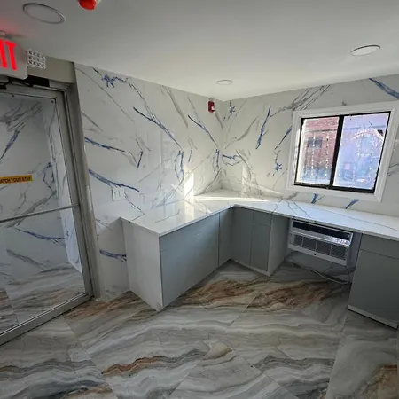 Essence Express Elizabeth Ewr Airport-3