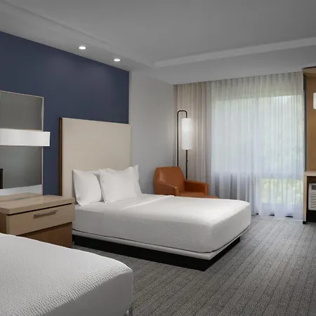 Courtyard By Marriott Philadelphia Bensalem-2