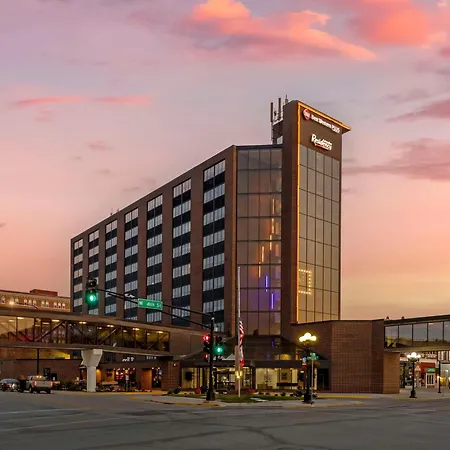 Best Western Plus Waterloo & Cedar Falls-3
