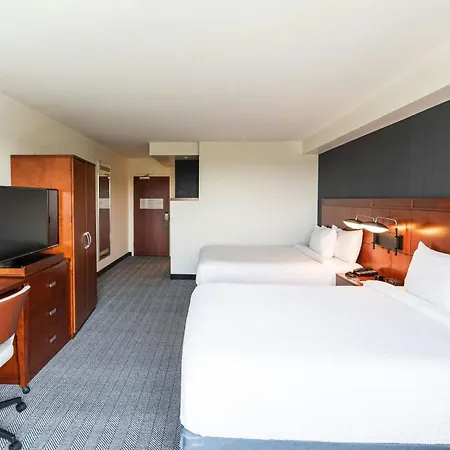 Courtyard By Marriott Philadelphia Springfield-3