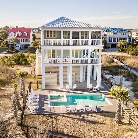 Paradise Point: Luxury Beachfront Home With Views-2