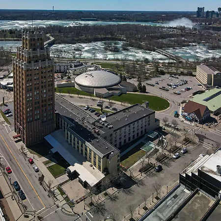 Quality Hotel & Suites At The Falls-3