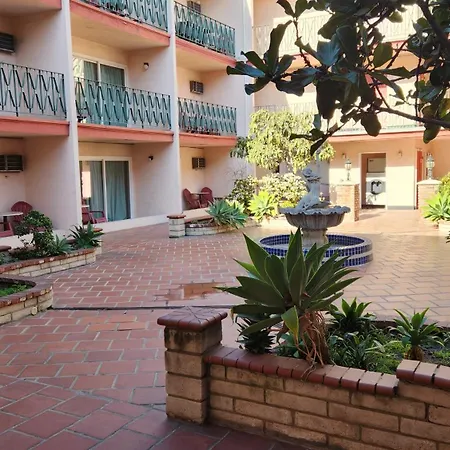 Royal Century Hotel At Lax-2