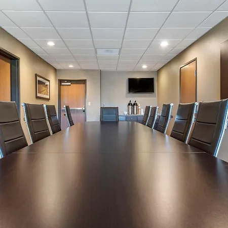 Comfort Suites Bridgeport - Clarksburg-2