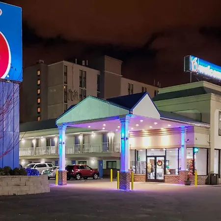 Motel 6 Elizabeth Nj Newark Liberty Intl Airport-3