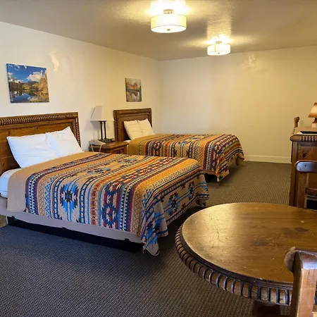 Four Corners Inn-2